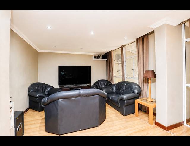 3 BEDROOM TOWNHOUSE FOR SALE IN MUSGRAVE
